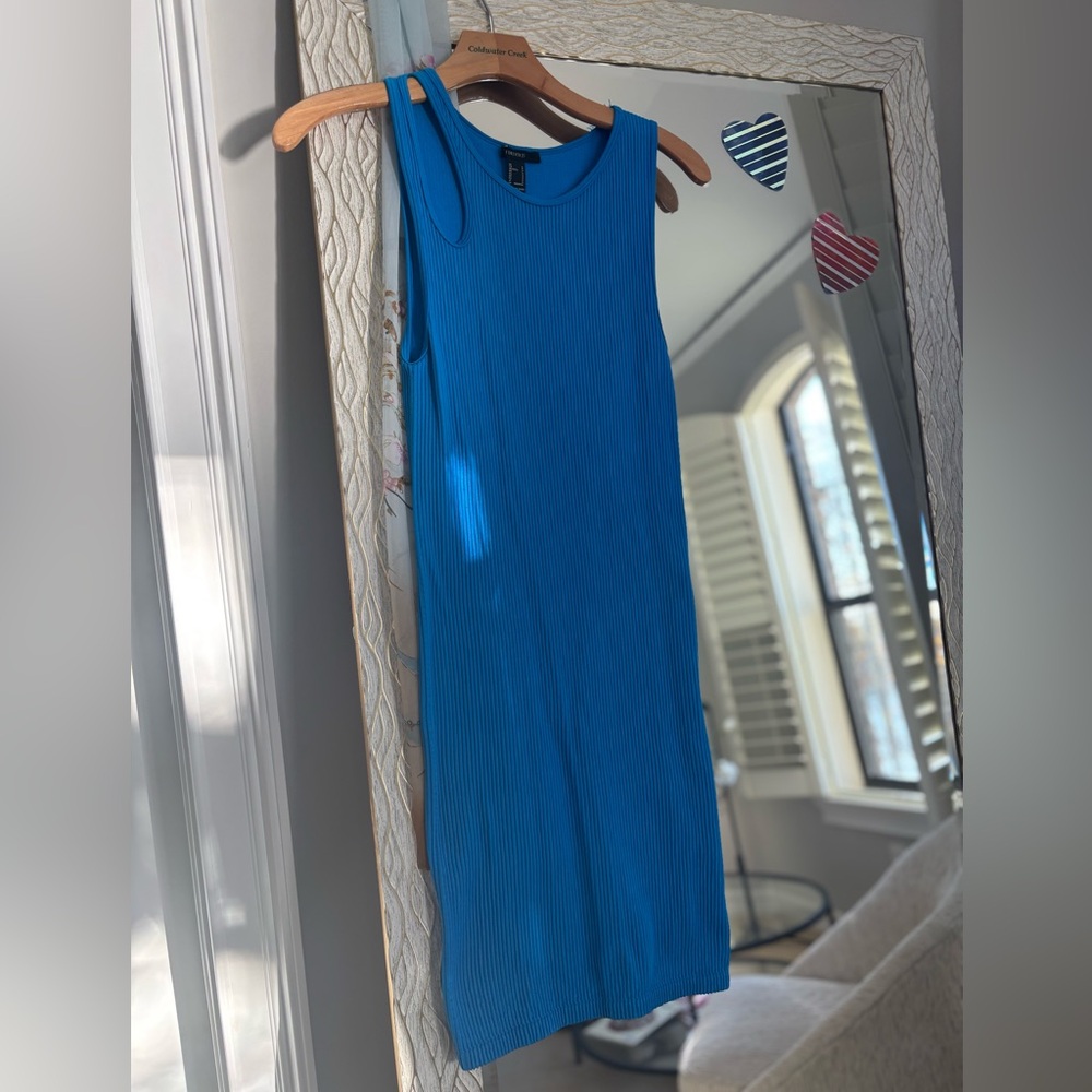 Blue fitted dress